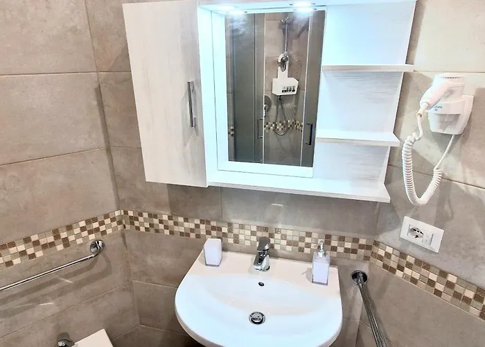 Cecilia House 4* Rom